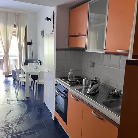 Apartment Lagomare *